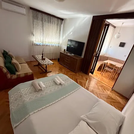 Apartment 50